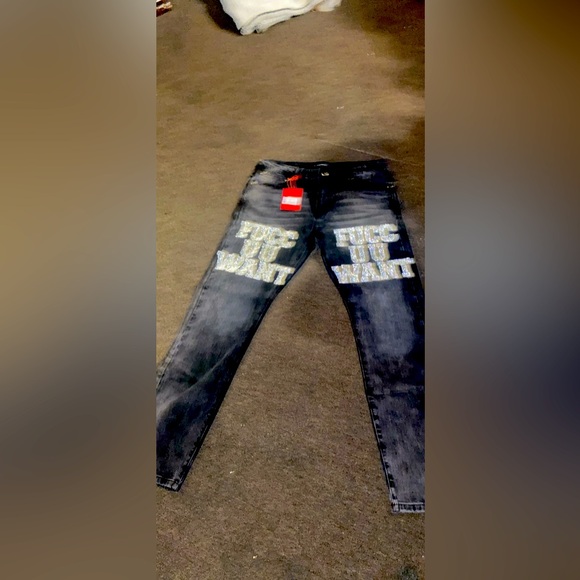 Pants - Picture 4 of 4